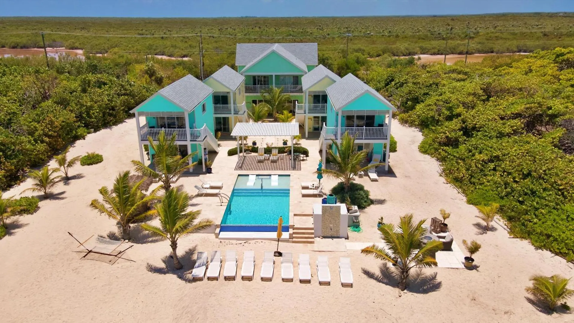 The One Love At Cottages Sand Bluff